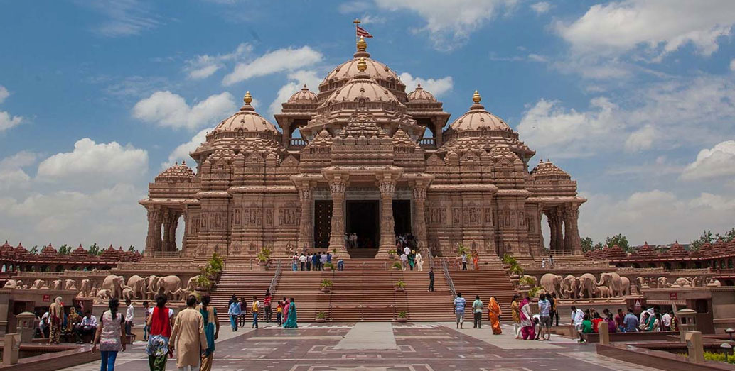 Complete North India Tour – 20 Days Delhi, Rajasthan, Himalayas & Varanasi